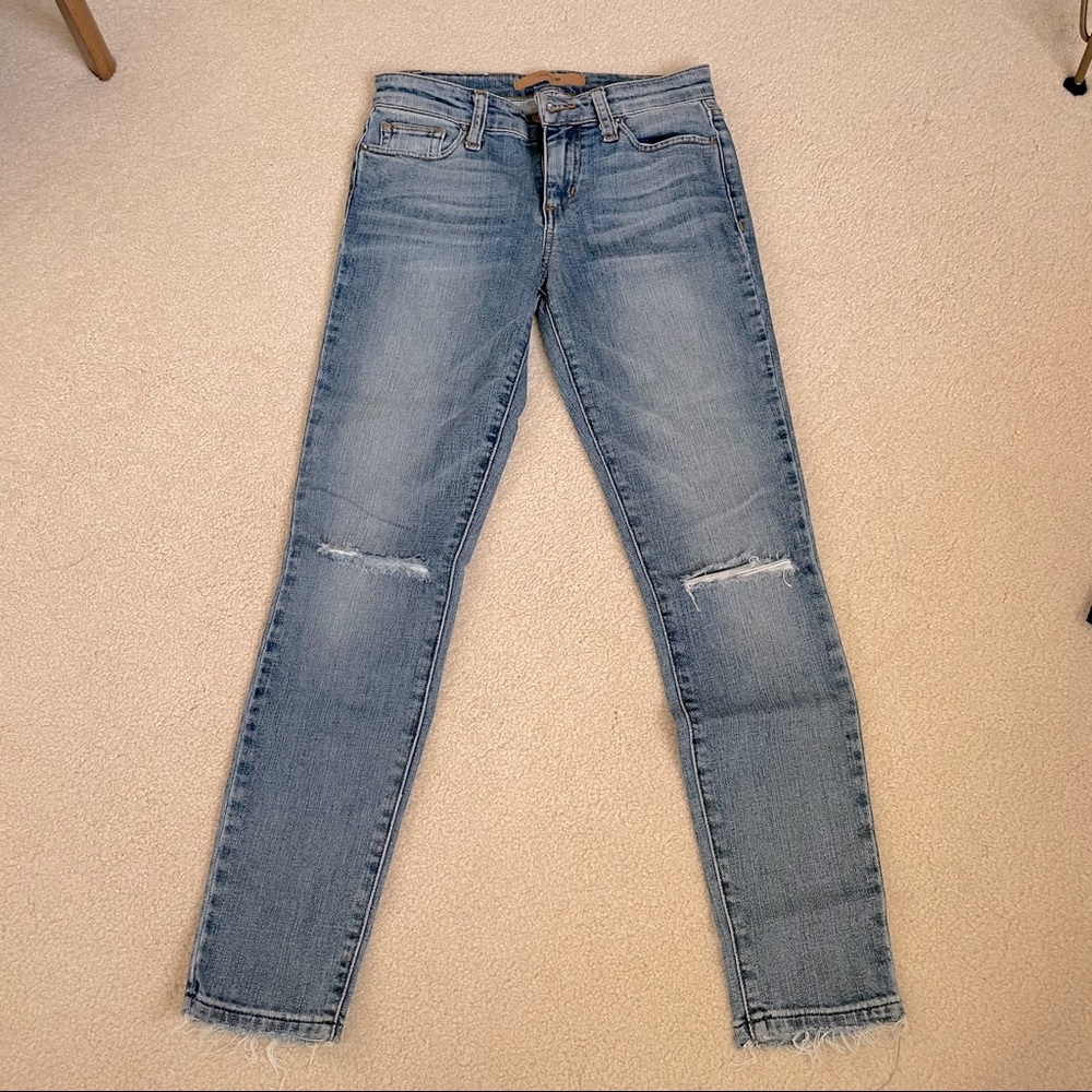 Joe’s destructed skinny ankle jeans size 24